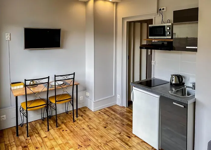 Le Perrot - Chavant / Centre-ville *